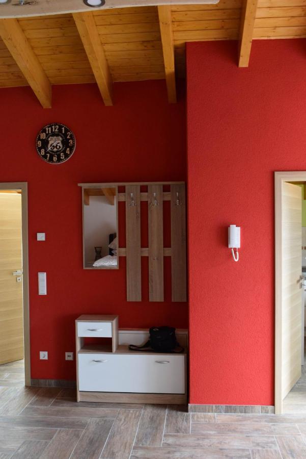 Hunsruecker-Fewo - Die Erlebnishuette - 2 Ferienwohnungen Im Hunsrueck In Unzenberg Gobenhausen Room photo